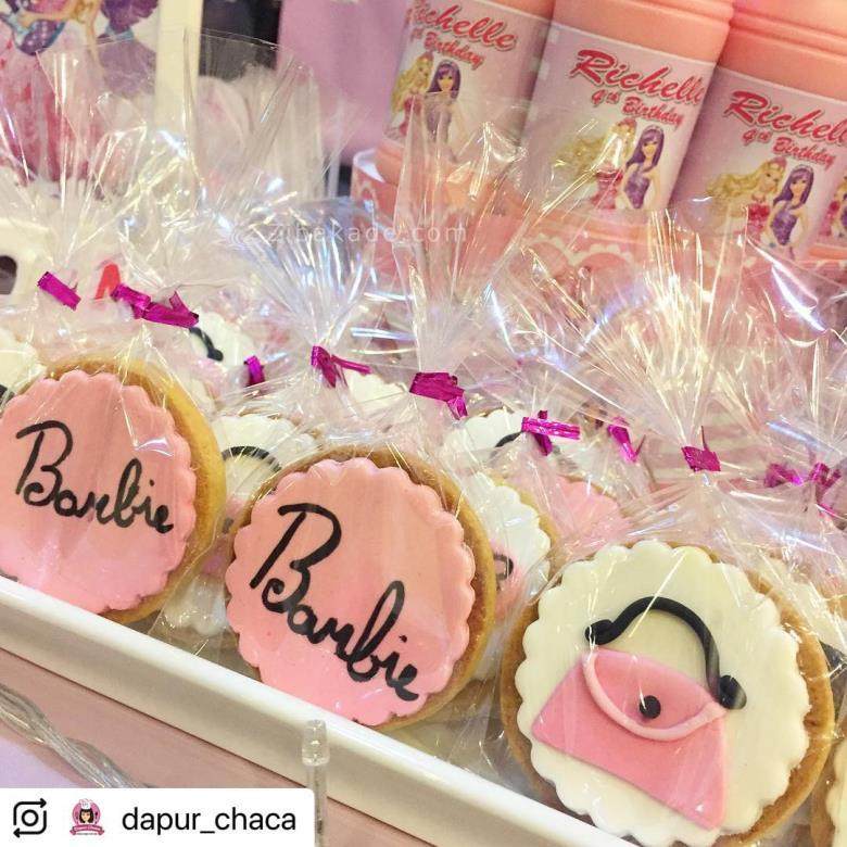 تم تولد باربی - Barbie